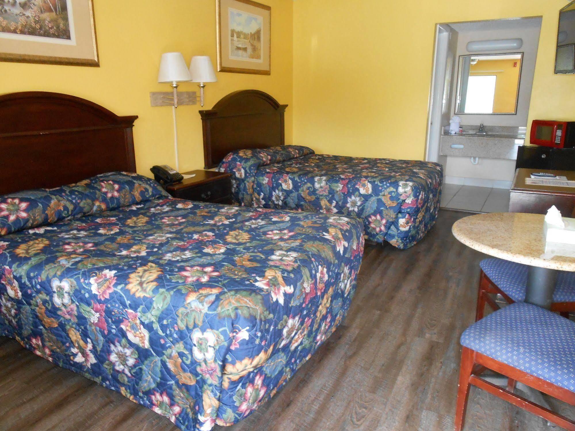 Executive Garden Titusville Hotel Ngoại thất bức ảnh