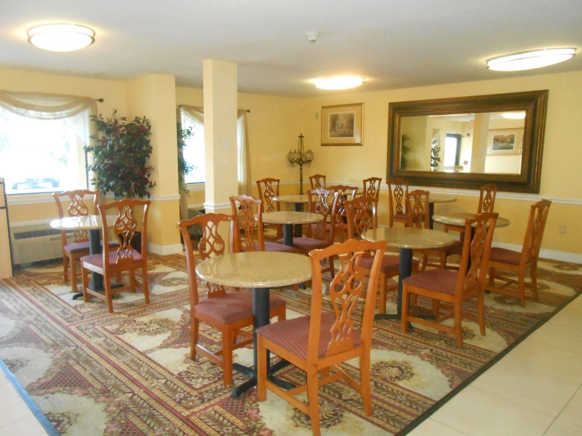 Executive Garden Titusville Hotel Ngoại thất bức ảnh