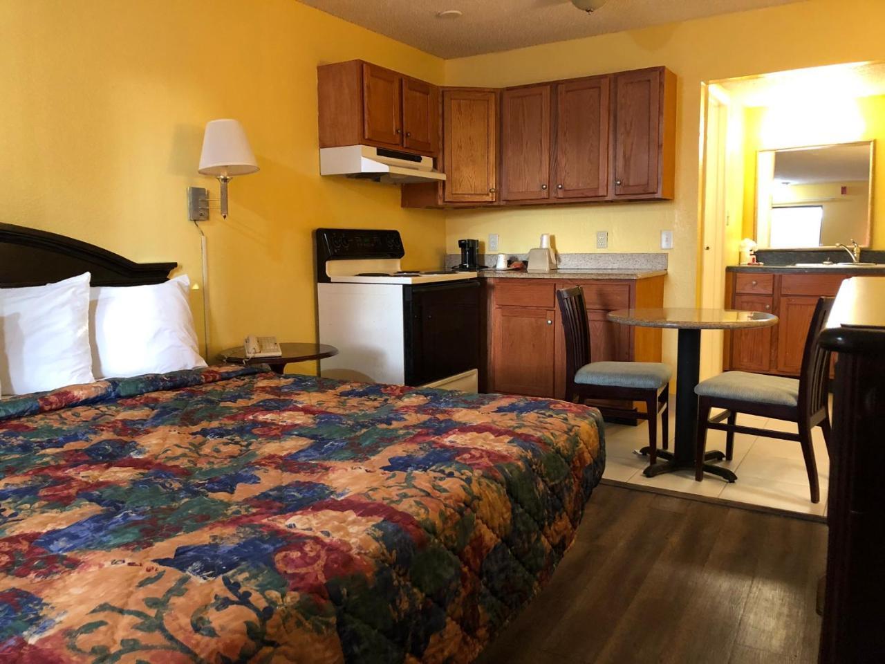 Executive Garden Titusville Hotel Ngoại thất bức ảnh